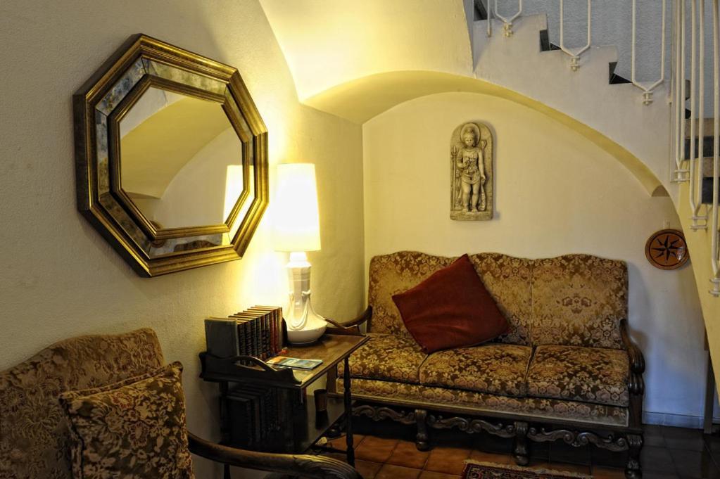 Hostal Residencia Catalina Palamos Exterior photo
